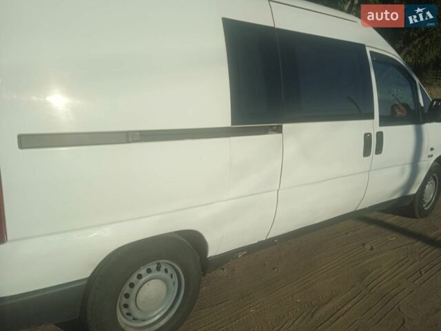 Белый Ситроен Jumpy, объемом двигателя 1.9 л и пробегом 425 тыс. км за 2500 $, фото 9 на Automoto.ua