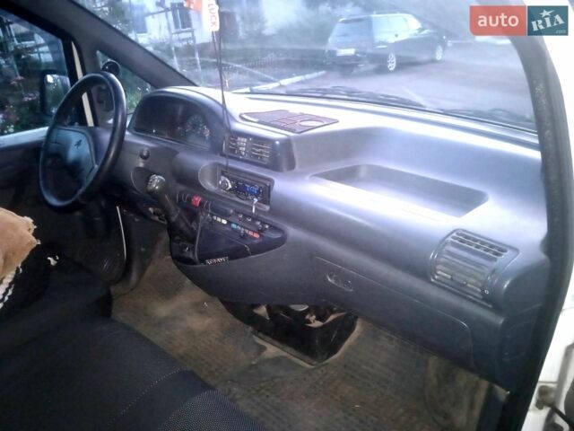 Белый Ситроен Jumpy, объемом двигателя 1.9 л и пробегом 425 тыс. км за 2500 $, фото 13 на Automoto.ua