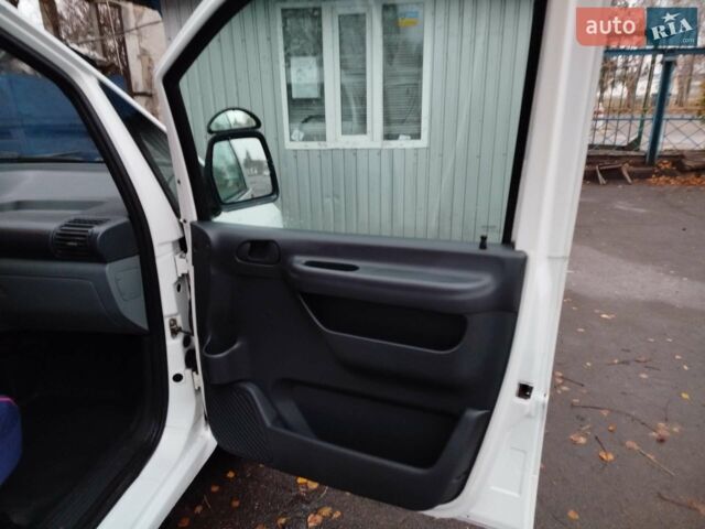 Белый Ситроен Jumpy, объемом двигателя 2 л и пробегом 343 тыс. км за 4500 $, фото 10 на Automoto.ua