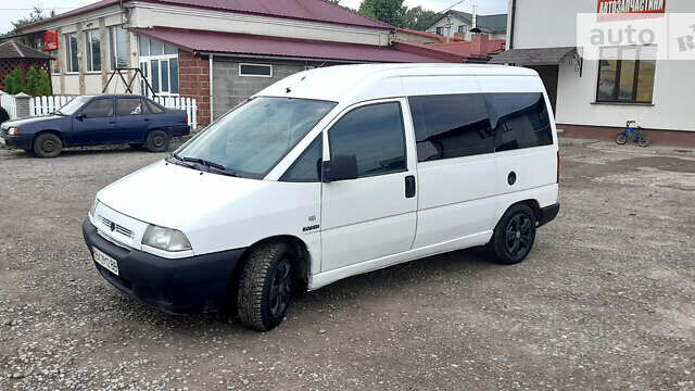 Белый Ситроен Jumpy, объемом двигателя 2 л и пробегом 350 тыс. км за 2999 $, фото 13 на Automoto.ua