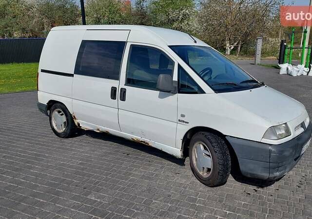 Білий Сітроен Jumpy, об'ємом двигуна 2 л та пробігом 366 тис. км за 1700 $, фото 1 на Automoto.ua