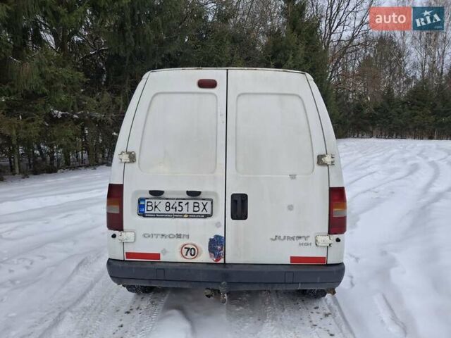 Белый Ситроен Jumpy, объемом двигателя 2 л и пробегом 483 тыс. км за 3500 $, фото 3 на Automoto.ua