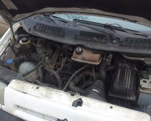 Белый Ситроен Jumpy, объемом двигателя 2 л и пробегом 418 тыс. км за 3700 $, фото 18 на Automoto.ua