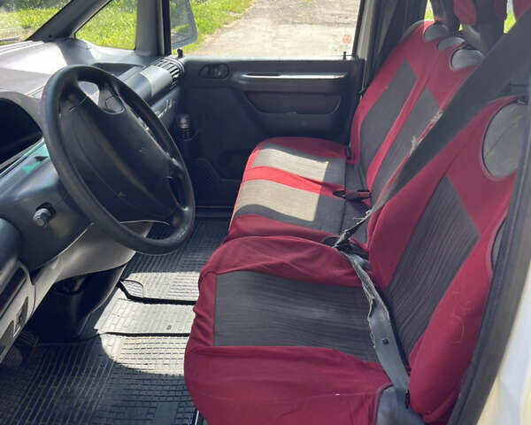 Белый Ситроен Jumpy, объемом двигателя 1.87 л и пробегом 308 тыс. км за 3300 $, фото 2 на Automoto.ua