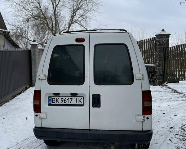 Белый Ситроен Jumpy, объемом двигателя 2 л и пробегом 340 тыс. км за 3900 $, фото 2 на Automoto.ua