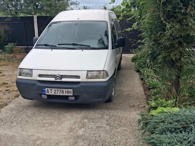 Белый Ситроен Jumpy, объемом двигателя 1.87 л и пробегом 303 тыс. км за 2599 $, фото 1 на Automoto.ua