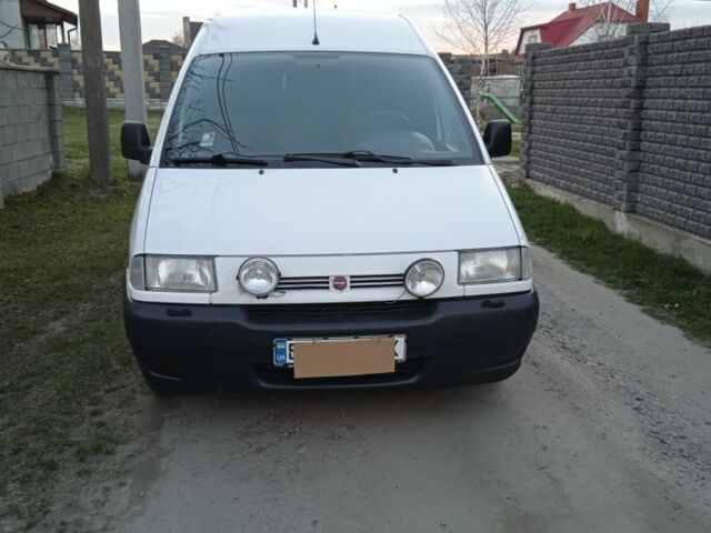 Білий Сітроен Jumpy, об'ємом двигуна 2 л та пробігом 320 тис. км за 3300 $, фото 1 на Automoto.ua