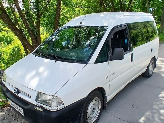 Белый Ситроен Jumpy, объемом двигателя 2 л и пробегом 460 тыс. км за 2900 $, фото 2 на Automoto.ua