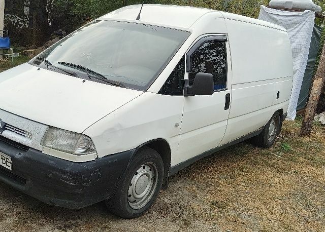 Белый Ситроен Jumpy, объемом двигателя 0 л и пробегом 470 тыс. км за 2400 $, фото 1 на Automoto.ua