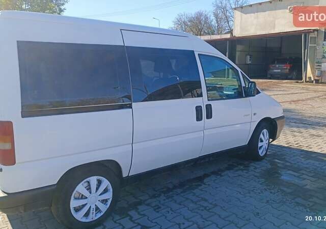 Белый Ситроен Jumpy, объемом двигателя 2 л и пробегом 370 тыс. км за 3800 $, фото 1 на Automoto.ua