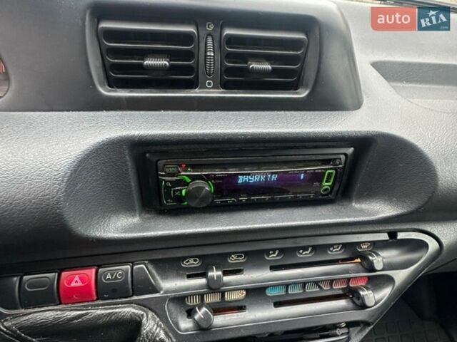 Белый Ситроен Jumpy, объемом двигателя 0 л и пробегом 295 тыс. км за 2450 $, фото 9 на Automoto.ua