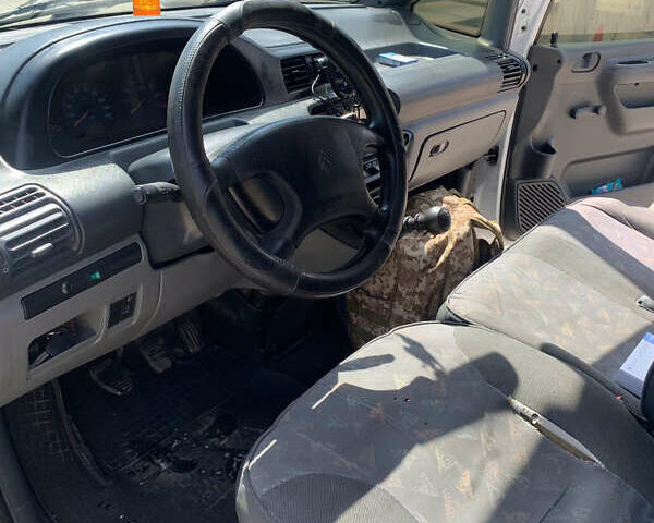 Белый Ситроен Jumpy, объемом двигателя 2 л и пробегом 370 тыс. км за 4000 $, фото 8 на Automoto.ua