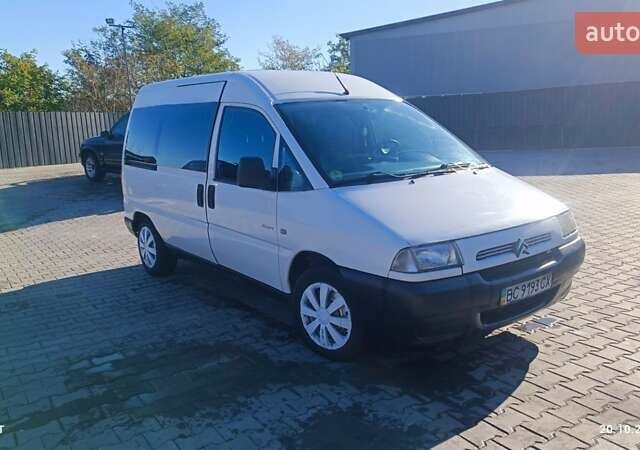 Белый Ситроен Jumpy, объемом двигателя 2 л и пробегом 370 тыс. км за 3800 $, фото 3 на Automoto.ua