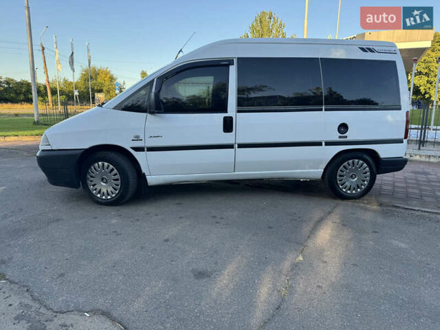 Белый Ситроен Jumpy, объемом двигателя 2 л и пробегом 315 тыс. км за 4500 $, фото 3 на Automoto.ua