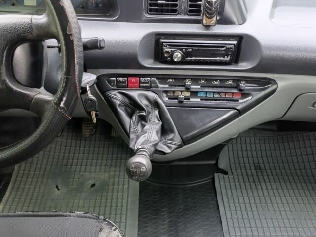 Белый Ситроен Jumpy, объемом двигателя 2 л и пробегом 615 тыс. км за 3450 $, фото 7 на Automoto.ua