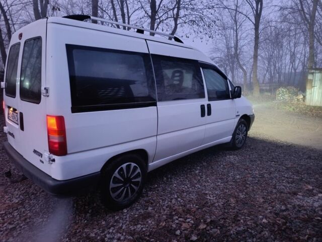 Белый Ситроен Jumpy, объемом двигателя 2 л и пробегом 300 тыс. км за 3550 $, фото 3 на Automoto.ua