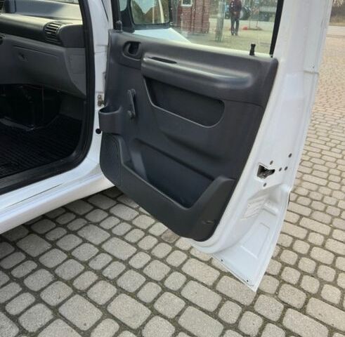 Белый Ситроен Jumpy, объемом двигателя 1.87 л и пробегом 310 тыс. км за 3799 $, фото 19 на Automoto.ua