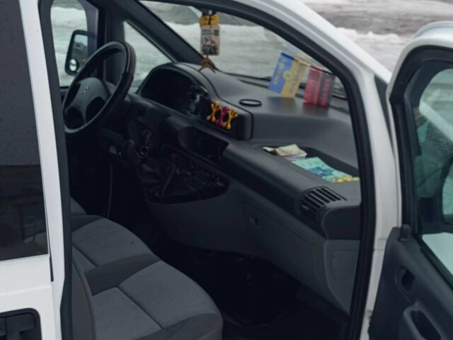 Белый Ситроен Jumpy, объемом двигателя 1.9 л и пробегом 257 тыс. км за 3642 $, фото 4 на Automoto.ua