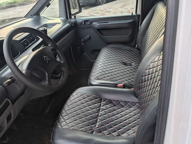 Белый Ситроен Jumpy, объемом двигателя 1.87 л и пробегом 299 тыс. км за 3790 $, фото 14 на Automoto.ua