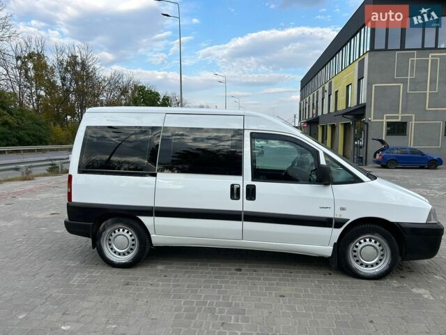 Белый Ситроен Jumpy, объемом двигателя 2.1 л и пробегом 350 тыс. км за 5000 $, фото 5 на Automoto.ua
