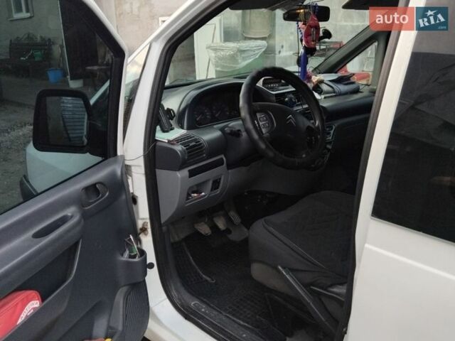 Белый Ситроен Jumpy, объемом двигателя 2 л и пробегом 245 тыс. км за 4200 $, фото 8 на Automoto.ua