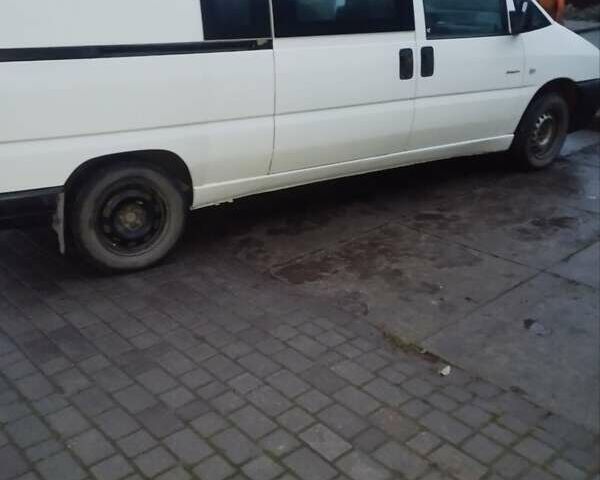 Белый Ситроен Jumpy, объемом двигателя 1.9 л и пробегом 145 тыс. км за 3700 $, фото 3 на Automoto.ua