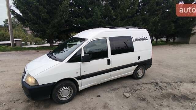 Белый Ситроен Jumpy, объемом двигателя 1.9 л и пробегом 307 тыс. км за 3800 $, фото 7 на Automoto.ua