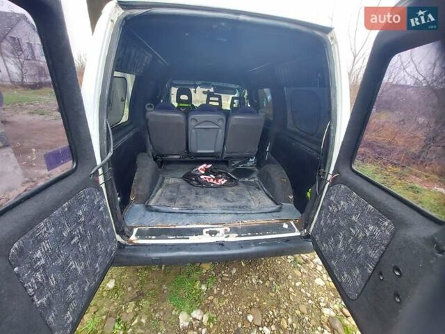 Белый Ситроен Jumpy, объемом двигателя 2 л и пробегом 272 тыс. км за 4400 $, фото 9 на Automoto.ua