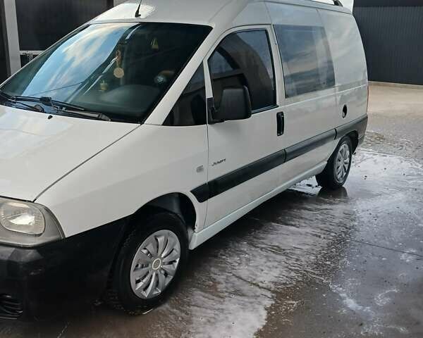 Белый Ситроен Jumpy, объемом двигателя 1.9 л и пробегом 250 тыс. км за 3750 $, фото 1 на Automoto.ua