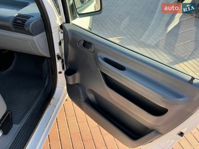 Білий Сітроен Jumpy, об'ємом двигуна 1.9 л та пробігом 231 тис. км за 4200 $, фото 12 на Automoto.ua