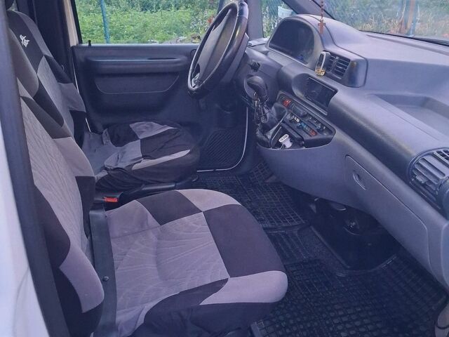 Белый Ситроен Jumpy, объемом двигателя 1.87 л и пробегом 210 тыс. км за 4100 $, фото 4 на Automoto.ua