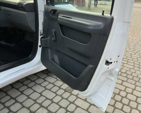 Белый Ситроен Jumpy, объемом двигателя 1.9 л и пробегом 309 тыс. км за 3999 $, фото 21 на Automoto.ua