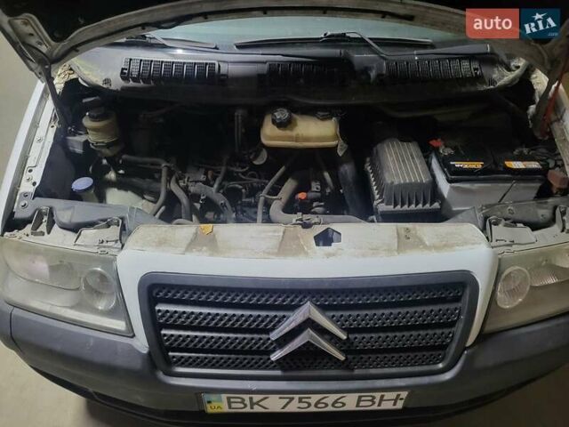 Белый Ситроен Jumpy, объемом двигателя 2 л и пробегом 250 тыс. км за 4000 $, фото 7 на Automoto.ua