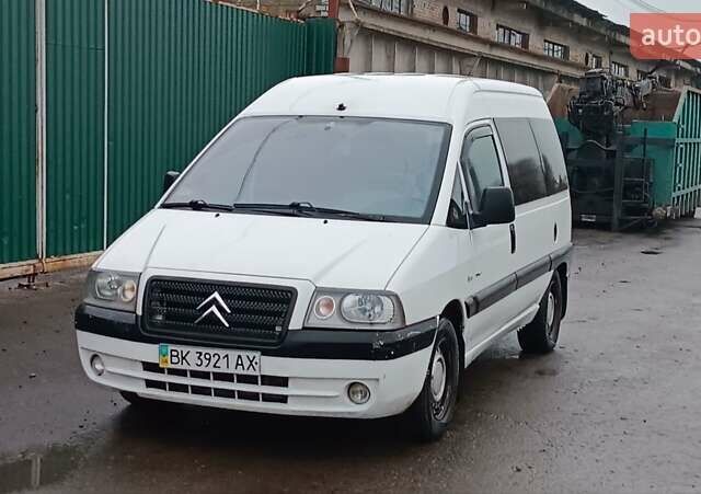 Білий Сітроен Jumpy, об'ємом двигуна 2 л та пробігом 236 тис. км за 3950 $, фото 3 на Automoto.ua