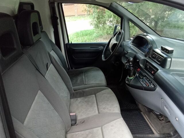 Белый Ситроен Jumpy, объемом двигателя 2 л и пробегом 300 тыс. км за 3500 $, фото 10 на Automoto.ua