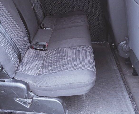 Белый Ситроен Jumpy, объемом двигателя 2 л и пробегом 260 тыс. км за 4700 $, фото 2 на Automoto.ua