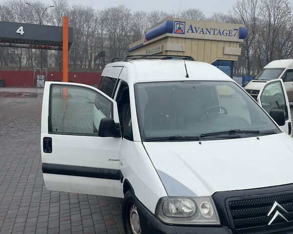 Білий Сітроен Jumpy, об'ємом двигуна 2 л та пробігом 302 тис. км за 3750 $, фото 1 на Automoto.ua