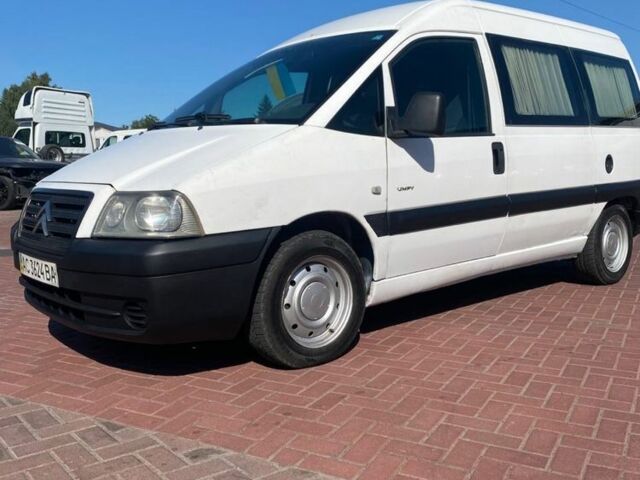 Белый Ситроен Jumpy, объемом двигателя 2 л и пробегом 322 тыс. км за 3850 $, фото 1 на Automoto.ua