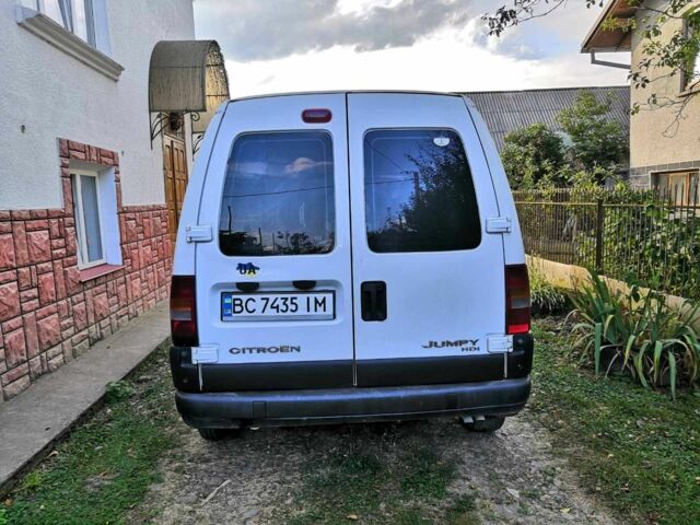 Белый Ситроен Jumpy, объемом двигателя 2 л и пробегом 260 тыс. км за 4300 $, фото 2 на Automoto.ua