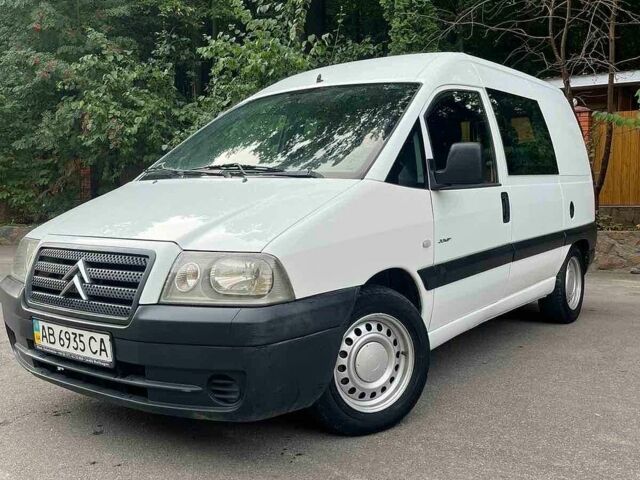 Белый Ситроен Jumpy, объемом двигателя 2 л и пробегом 265 тыс. км за 3700 $, фото 7 на Automoto.ua