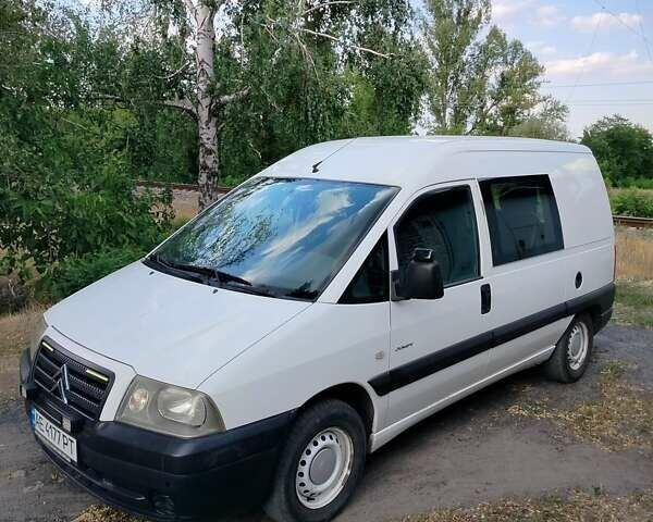 Белый Ситроен Jumpy, объемом двигателя 1.9 л и пробегом 238 тыс. км за 4800 $, фото 8 на Automoto.ua