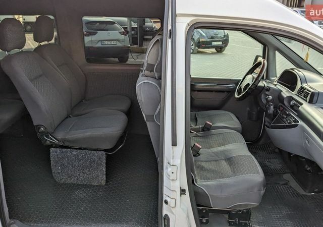 Белый Ситроен Jumpy, объемом двигателя 2 л и пробегом 245 тыс. км за 5100 $, фото 16 на Automoto.ua