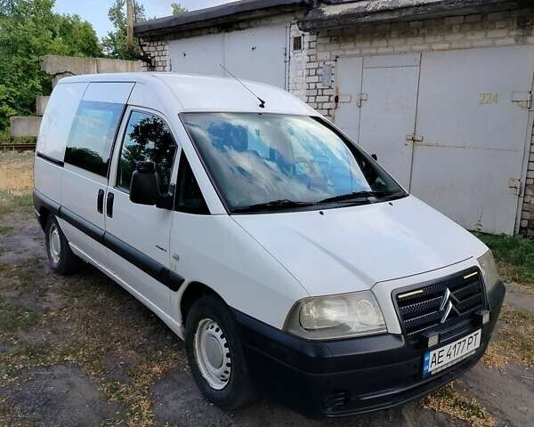 Белый Ситроен Jumpy, объемом двигателя 1.9 л и пробегом 238 тыс. км за 4800 $, фото 4 на Automoto.ua
