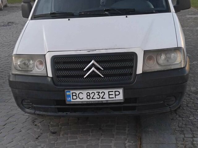 Белый Ситроен Jumpy, объемом двигателя 1.9 л и пробегом 370 тыс. км за 3800 $, фото 1 на Automoto.ua