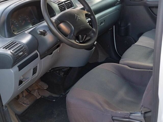 Белый Ситроен Jumpy, объемом двигателя 1.9 л и пробегом 370 тыс. км за 3800 $, фото 4 на Automoto.ua