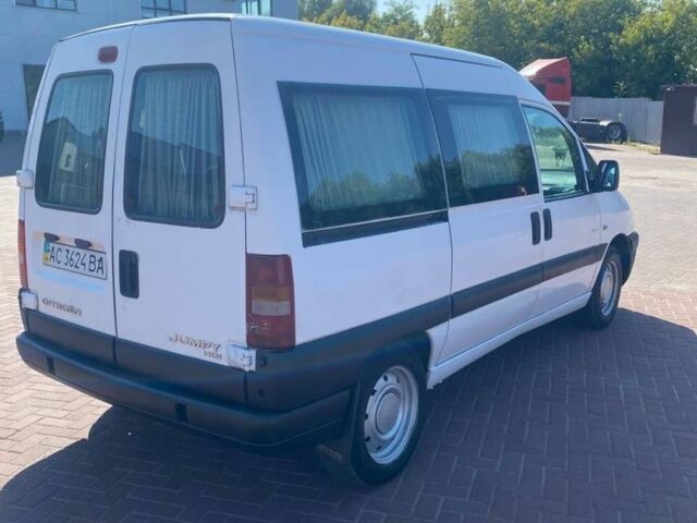 Белый Ситроен Jumpy, объемом двигателя 2 л и пробегом 322 тыс. км за 3850 $, фото 2 на Automoto.ua