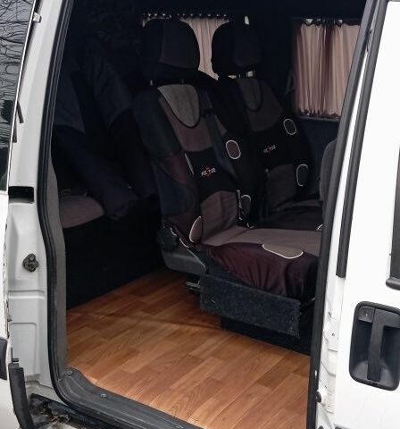 Белый Ситроен Jumpy, объемом двигателя 2 л и пробегом 276 тыс. км за 4500 $, фото 3 на Automoto.ua