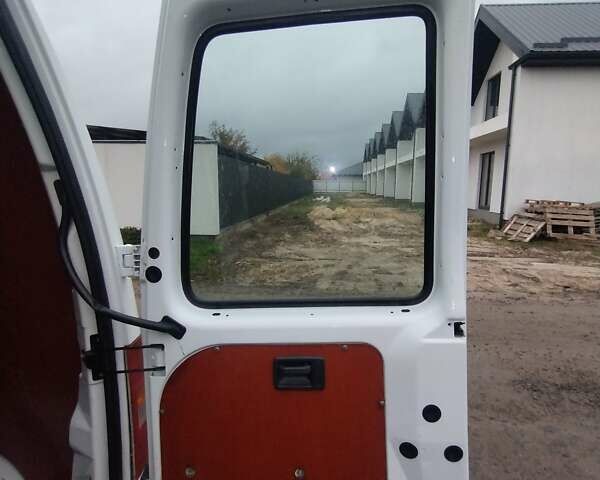 Білий Сітроен Jumpy, об'ємом двигуна 2 л та пробігом 262 тис. км за 4600 $, фото 16 на Automoto.ua