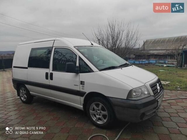 Белый Ситроен Jumpy, объемом двигателя 2 л и пробегом 291 тыс. км за 4400 $, фото 10 на Automoto.ua