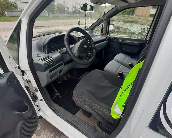 Белый Ситроен Jumpy, объемом двигателя 2 л и пробегом 275 тыс. км за 3890 $, фото 7 на Automoto.ua